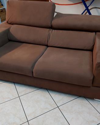 2 divani tre posti marrone simil pelle