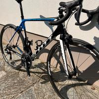 Bici da corsa Scott Addict in Carbonio