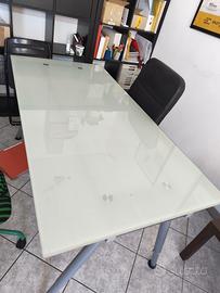 Scrivania in vetro per ufficio o negozi