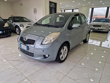 Toyota Yaris 1.4 D-4D 5 porte Cambio Automatico