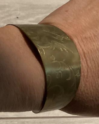 Bracciale rigido vintage decorato