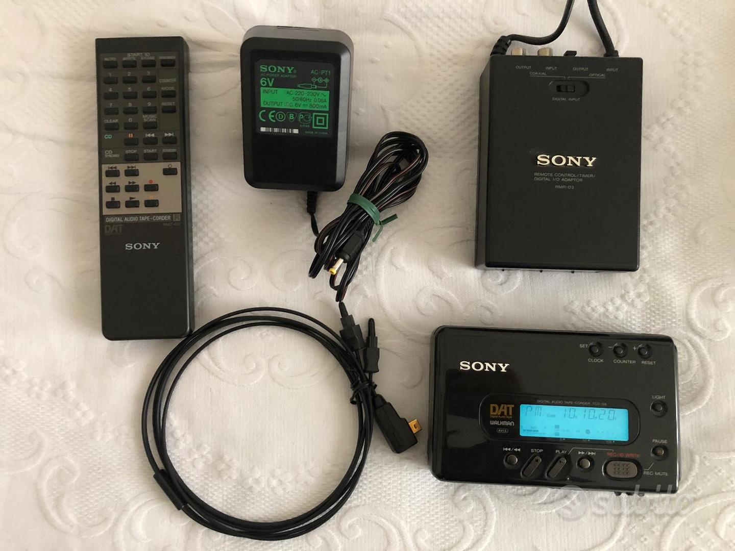 DAT Sony TCD-D8 + SONY RMR-D3 + RMT-D3 + access. - Audio