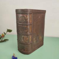 Latta vintage a forma di libro - Francia, fine 800