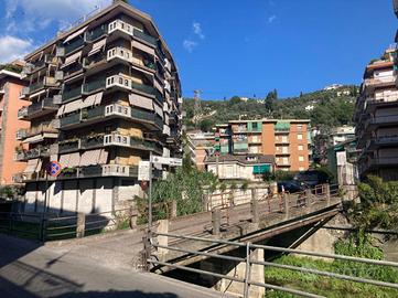MAGAZZINO A RAPALLO