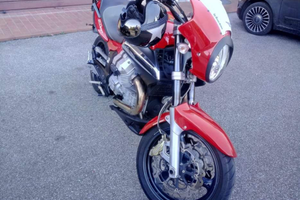 Moto Guzzi 1200 sport 2 V colore rossa, tenuta ben