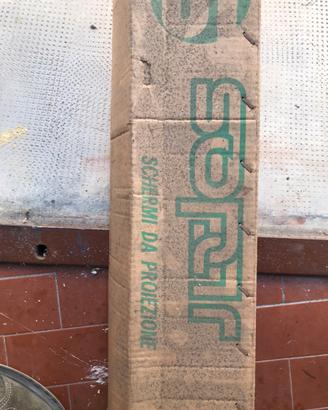 SCHERMO PER PROIETTORE