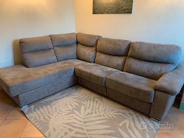 Divano con penisola Made in Italy