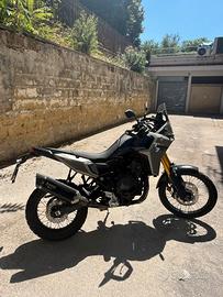 Yamaha Tenere Frozen Titanium 700 2025