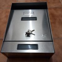 PORTALETTERE IN ACCIAIO INOX. 