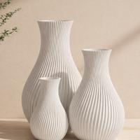 Vaso moderno a coste - internal design