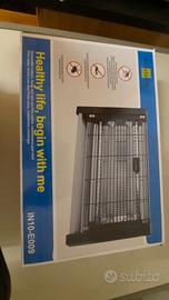 lampada per zanzare e insetti vari