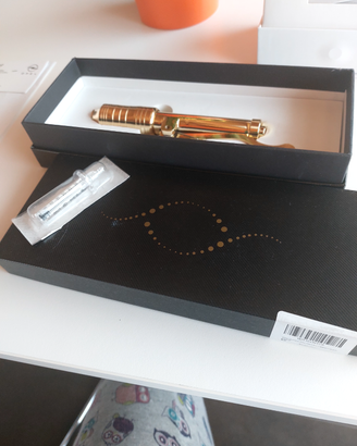 Hyanuron pen