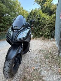 kymco 300j 
