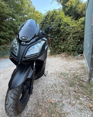 kymco 300j 