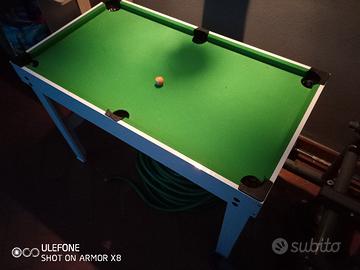 calcetto _ biliardo _mini hockey_ PING pong. 
