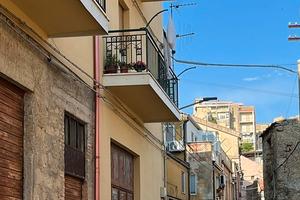 Appartamento/ casa / enna alta / zona centro