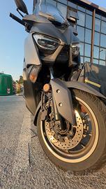 Scooter Yamaha Xmax 400