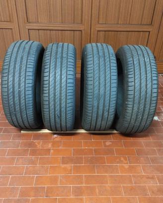 Treno pneum estivi 215/55 R17 Michelin Primacy 4