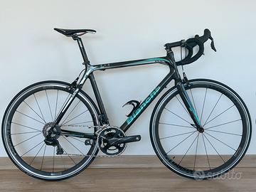 Bianchi da corsa con cambio elettronico