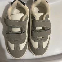 Scarpe bimbo/a nuove – Numero 26 – Marca Kiabi