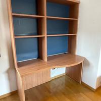 Scrivania in legno con libreria su misura – 150×60