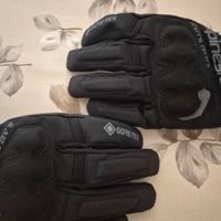 Guanti Alpinestars in gore-tex neri...