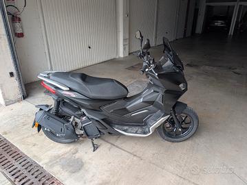 Aprilia SR GT 125