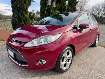 Ford Fiesta 1.4 5 porte Bz.- GPL Titanium