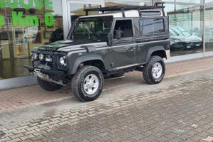 Land Rover Defender 90 2.4 TD4 Station Wagon E