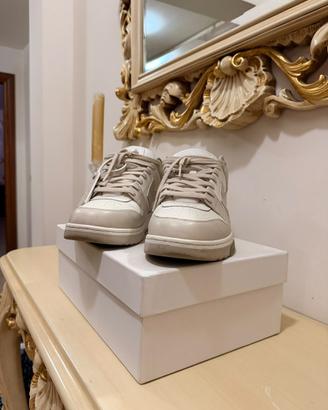 Off White out of office taglia 46