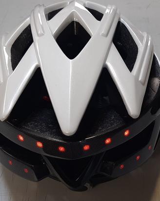 CASCO BICI CON LUCI LED