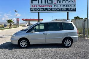 Peugeot 807 2.0 HDi FAP SR