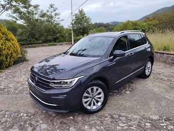 Volkswagen Tiguan 2.0 TDI 150 CV SCR DSG Life-60.0