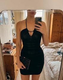 Abito nero in tulle motivi