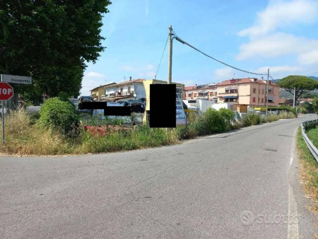 Immobile in asta di 860 m² a Castelnuovo Magra - Vista 2
