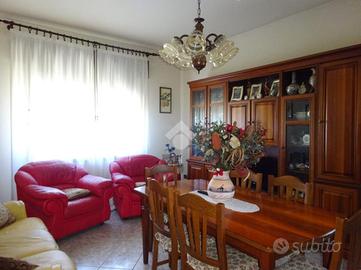 3 LOCALI A MASI TORELLO