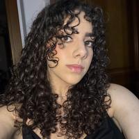 Banconista, commessa, cameriera, animatrice