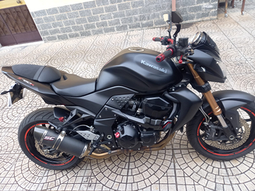 Moto Kawasaki Z750R