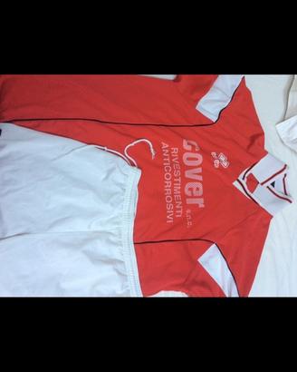 CALCIO MAGLIE PANTALONCINI CALZE ERREA PER SQUADRE