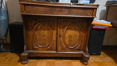 Credenza