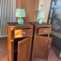 Comodini in legno massello