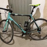 Bici da corsa bianchi 928 t cube