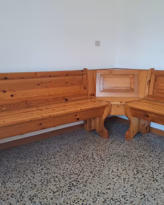 Panca angolare tirolese in pino massello