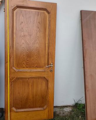 Porte in legno massello