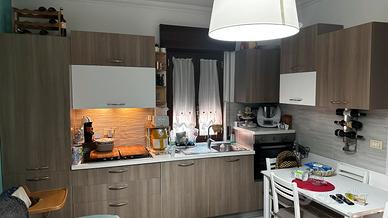 Cucina completa con elettrodomestici candy