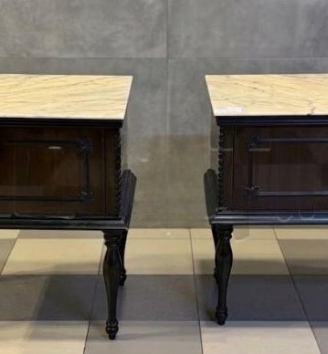  Comodini coppia gambe tornite piano marmo laccato