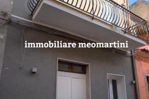 Appartamento su due piani in Vico Caruso Avola