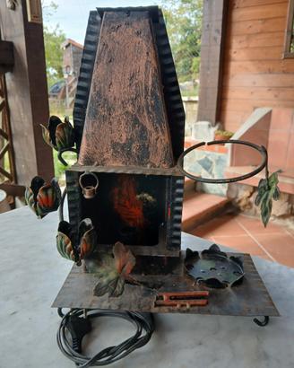 lampada da tavolo in ferro