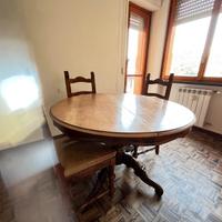Tavolo da pranzo allungabile con 4 sedie