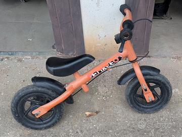 Bicicletta senza pedali 
